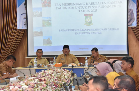 Pj Sekda Kampar Pimpin Rapat Pra-Musrenbang RKPD 2025. Yusri : Saya Minta Program Kedepan Fokuskan ke Program Yang Langsung Dirasakan Oleh Masyarakat.