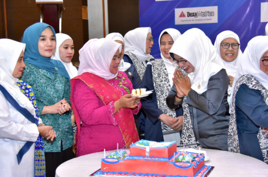 Hadir Pada Peringatan HUT IBI Ke-73, Ketua GOW Kab. Kampar Katakan Bidan Suatu Pengabdian Yang Sangat Mulia