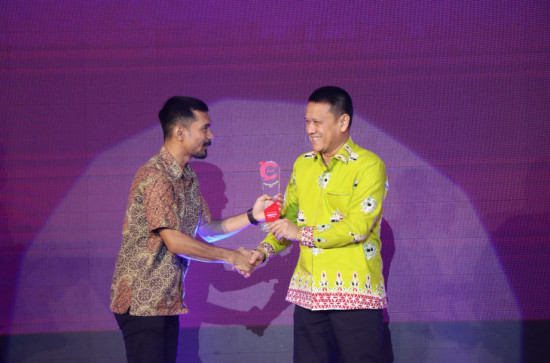 Raih Cakaplah Awards 2024 Kategori Kepala Daerah Peduli Stunting, Hambali Bangga Kab. Kampar Berprestasi