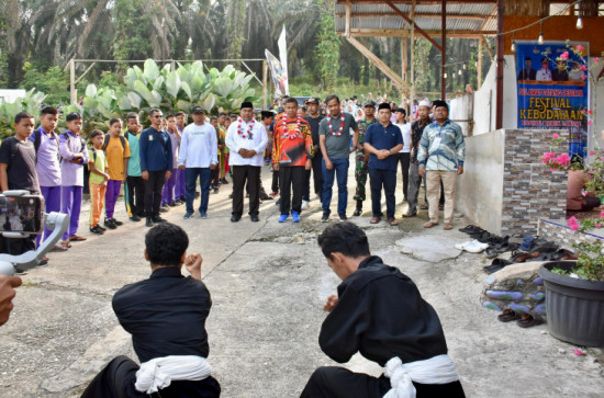 Pj Sekda Ahmad Yuzar Buka Lubuok Larangan Terpanjang di Kabupaten Kampar. 