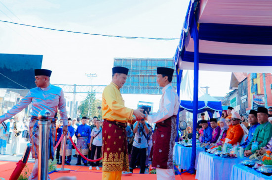 Pawai Ta'aruf Dan Bazar MTQ Ke-42 Tingkat Prov. Riau, Kampar Siap Makin Melaju Jadi Juara