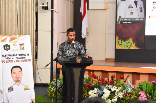 HIPMI Kampar Resmi di Lantik, Sekda Kampar : Jadikan sebagai Ajang Pengembangan, Pembinaan Bagi Pengusaha muda  Kampar. 