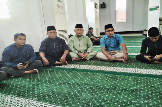 Hari Pertama Lomba MTQ ke-42 Tingkat Provinsi Riau. Ketua LPTQ Kampar Tinjau Kafilah Kampar saat Lomba.