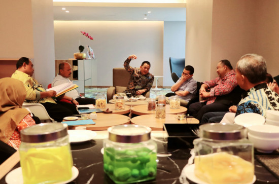 Pj. Bupati Kampar Pimpin Rapat Lanjutan Bangkinang Riverside Bersama PHR.