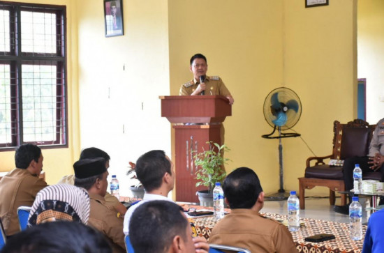 Buka Musrenbang Di Kecamatan Rumbio Jaya, Pj Bupati Kampar ; Semua Usulan Prioritas Akan Kita Terima Sesuai Anggaran APBD 2025