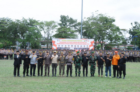 Upacara Pemberangkatan Personil Polres Kampar, 3.156 Anggota Siap Amankan TPS di Pilkada Serentak 2024. 