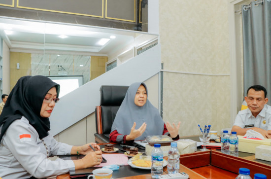 Matangkan Peringatan Hari HAN, Bunda Paud Kampar Ny. Ricana Djayanti Hambali Gelar Rapat Persiapan.