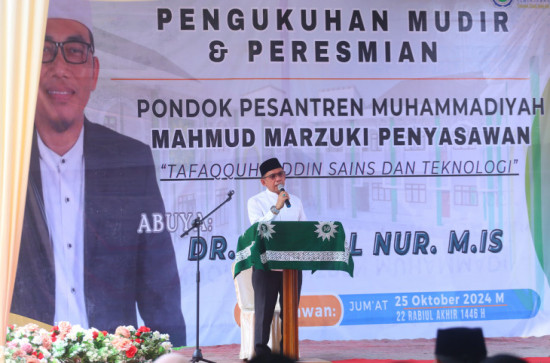 Wakili Pj Bupati Kampar, Asisten III Ir. Azwan Hadiri Peresmian Ponpes dan Pengukuhan Mudir Ponpes Muhammadiyah Mahmud Marzuki di Desa Penyasawan. 