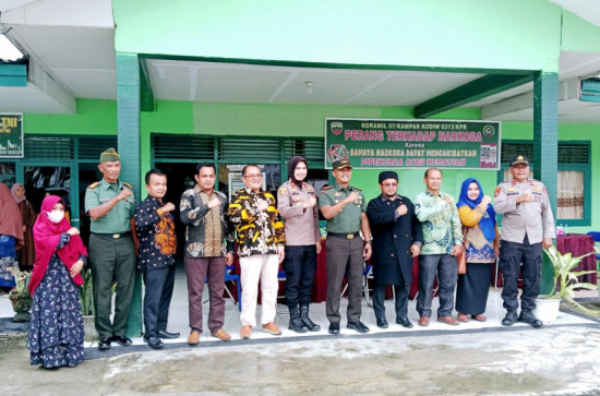 Camat Kampar Dedi Herman Sambut Kunjungan Dandim 0313 /KPR di DiKoramil 07/Kampar. 