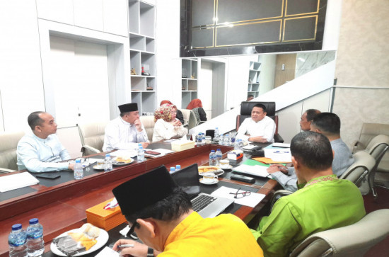 Pj. Bupati Kampar Pimpin RUPS-LB Tiga BUMD Kampar. 