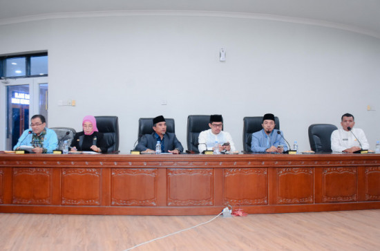 Komitmen Berantas Korupsi, Pj Sekda Kampar dan Ketua DPRD Ikuti Sosialisasi Pencegahan Korupsi diwilayah Kabupaten Kampar.