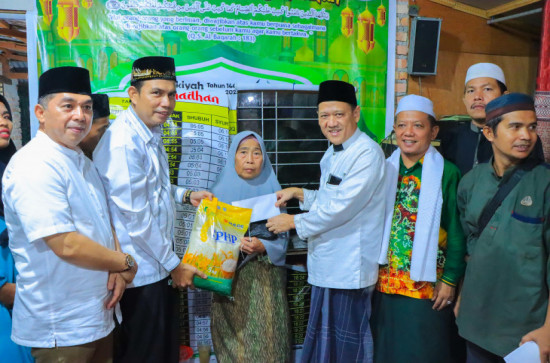 Penjabat Bupati Kampar Buka Bersama Dengan Mu’allaf, Anak Yatim, dan Fakir Miskin