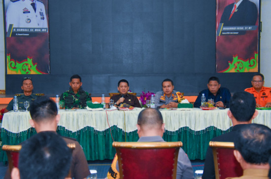 Kampar Status Siaga Karhutla, Pj Bupati Kampar ;  Komitmen Dalam Kesiapsiagaan Pencegahan kebakaran Hutan dan lahan di Kabupaten Kampar dapat teratasi.