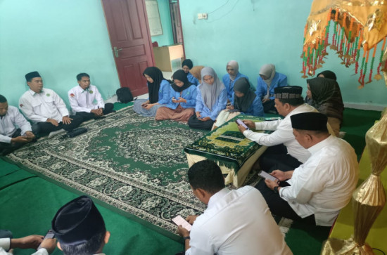 KUA Kecamatan Salo Gelar Istighosah Bersama Mahasiswa KKN untuk Kedamaian Negeri