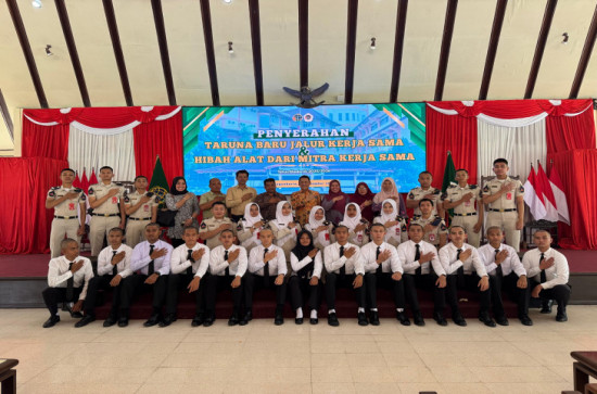 Sekda Kampar Hambali Serahkan 15 Taruna Baru ke STPN Yogyakarta, Titip Harapan Jaga Marwah Daerah. 