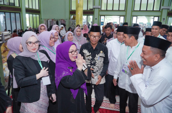 Wakil Bupati Kampar Hadiri Tabligh Akbar Peringatan Maulid Nabi Muhammad SAW 1447 H, Sekaligus Kukuhkan Pengurus Majelis Zikir Kampar di Hati