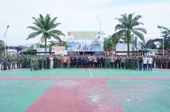 Upacara HUT ke-80 TNI, Bupati Kampar Ahmad Yuzar ; Semoga TNI Semakin Dicintai Rakyat