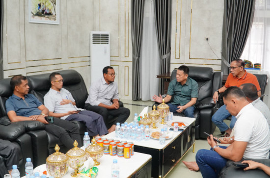 Sekda Kampar Pimpin Rapat Persiapan Perayaan Hari Raya Enam Tahun 2025
