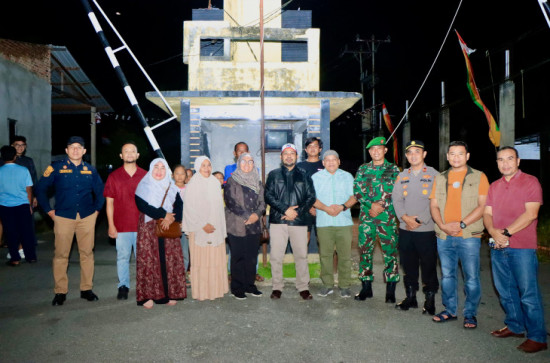 Sesuai Arahan Kemendagri, Pemerintah Kabupaten Kampar Bersama Forkopimda Lakukan Peninjauan Pos Siskamling Di Kecamatan Bangkinang Kota.