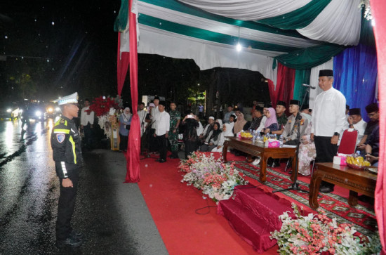 Sambut Idul Adha 1446 H, Bupati Kampar Lepas Pawai Takbir Keliling