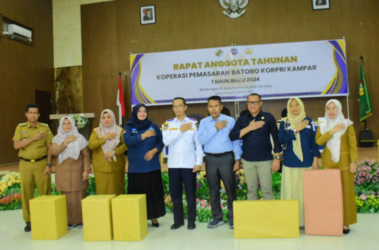 Gelar RAT, Arizon Terpilih Ketua Koperasi Batobo Kampar, Antoni Saputra Raih Paket Umroh