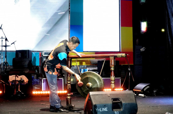 Opening Ceremony Malam Puncak Hari Jadi ke 75 Kabupaten Kampar, Pj Bupati Kampar ; Mari Kita Bangun Kabupaten Kampar yang Lebih Maju dan Sejahtera. 