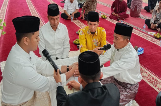 Bupati Kampar Jadi Saksi Nikah Dr Alma dan Ade