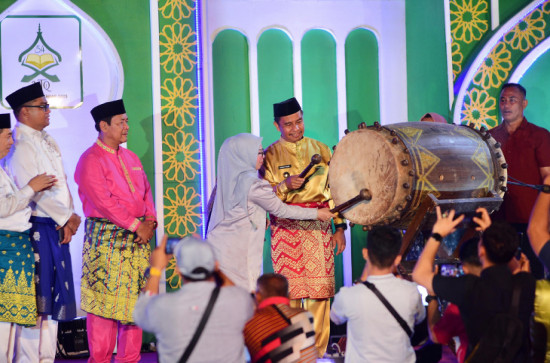 Resmi dibuka Bupati Kampar, Sebanyak 646 Kafilah Siap Berlomba Dalam MTQ ke-54 Tahun 2025