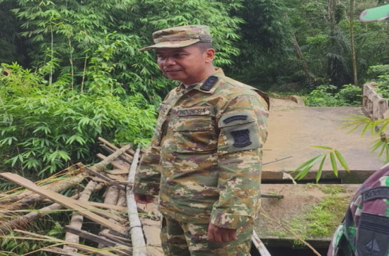 Dibangun Tahun Depan, Bupati Kampar Tinjau Lokasi Pembangunan Jembatan di Desa Bukit Melintang