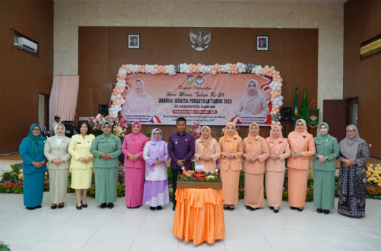 Bupati dan Wakil Bupati Kampar Hadiri Puncak perayaan HUT DWP Kampar ke 26