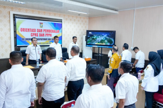 Bupati Kampar Ahmad Yuzar Ikuti Apel Sekaligus Buka Kegiatan Orientasi serta Pembekalan CPNS dan PPPK di Inspektorat Kampar