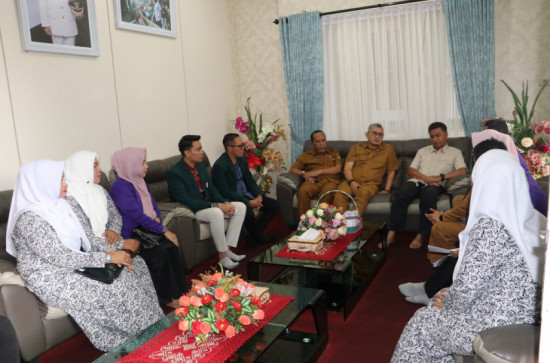 Sambut HKN Ke-61, Bupati Kampar Lakukan Pertemuan dengan Seluruh Organisasi Profesi Kesehatan di Kabupaten Kampar.