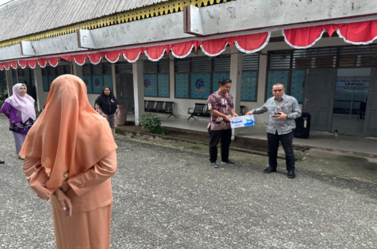 Peduli Bencana Sumatera, Dinas Kominfo dan Persandian Kab. Kampar Galang Sumbangan Untuk Warga Bencana Banjir Bandang. 