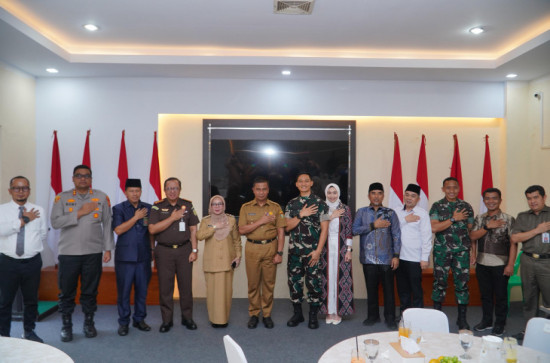 Bupati Kampar Sambangi Kodim 0313/KPR, Jalin Silahturahmi Pererat Kolaborasi Untuk Pembangunan Kab. Kampar