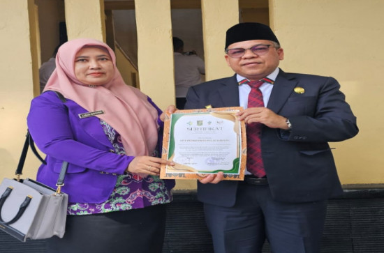 Sempena Hari Kesehatan Nasional ke 61, XIII Koto Kampar Terima Dua Penghargaan