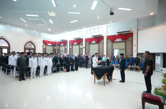 Bupati Kampar Resmi lantik 66 Pejabat Administrator Dan Pengawas Di Lingkungan Pemda Kampar, ini Nama-namanya :