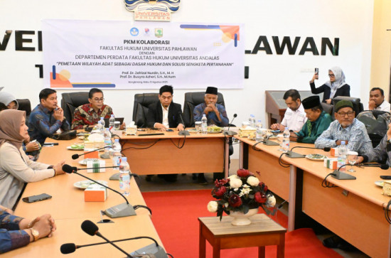 Plt Asisten I Setda Kampar Hadiri PKM Kolaborasi Universitas Pahlawan dan Universitas Andalas Bahas Pemetaan Wilayah Adat