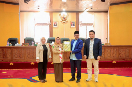 Wakil Bupati Kampar Hadiri Rapat Paripurna DPRD Bahas Laporan Pansus RPJMD 2025–2029 Dan Ranperda Perubahan APBD TA 2025