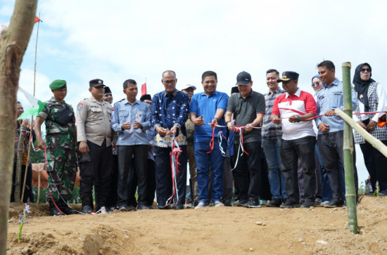 Lestarikan Tradisi, Sekda Kampar Hambali Buka Secara Resmi Mangghawuo Basamo dalam Rangka Milad ke-14 Desa Koto Tibun. 