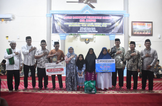 Wakil Bupati Kampar Pimpin Safari Ramadhan di Masjid Baitul Huda Desa Lipat Kain Utara