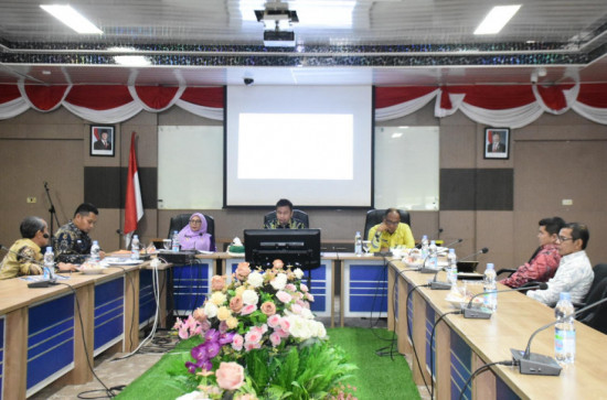 Bupati Kampar Pimpin Langsung Rapat Kerja Dengan PD Kampar Aneka Karya. 