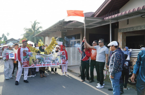 Pemdes Naumbai Gelar Karnaval Spektakuler Sambut HUT RI ke-80