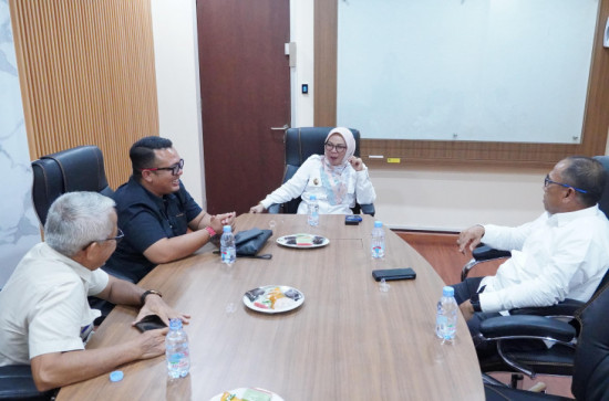 Berikan Perlindungan Hukum, Wakil Bupati Kampar Terima Audiensi dari LKBH PGRI Kabupaten Kampar