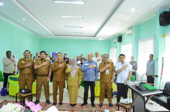 Wabup Dr. Misharti Buka Secara Resmi Sosialisasi Implementasi Perizinan Berusaha Berbasis Risiko dan Inovasi LAPAK OCU