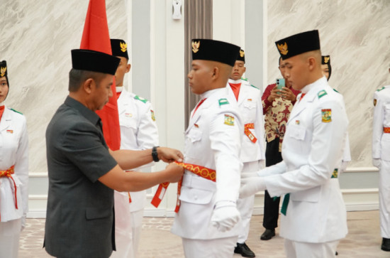 30 Anggota Paskibraka Tahun 2025 Resmi di Kukuhkan , Bupati Kampar : Kibarkan Sang Merah Putih Dengan Penuh Rasa Tanggung Jawab