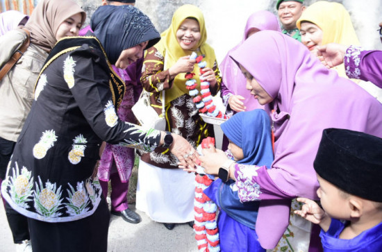 Disambut Meriah, Bunda Paud Kampar Apresiasi TK Humairoh Kubang yang dapat di Jadikan Contoh. 