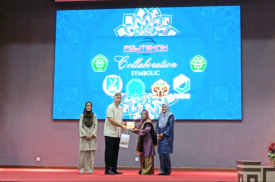 Politeknik Kampar Meraih Juara 1 ASEAN Culture Competition di Politeknik Mersing, Malaysia