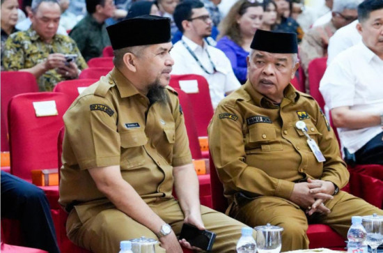 Pemerintah Kab. Kampar Hadiri Penyerahan Sertifikat Proper dan Penandatanganan Komitmen Optimalisasi Pajak Daerah. 