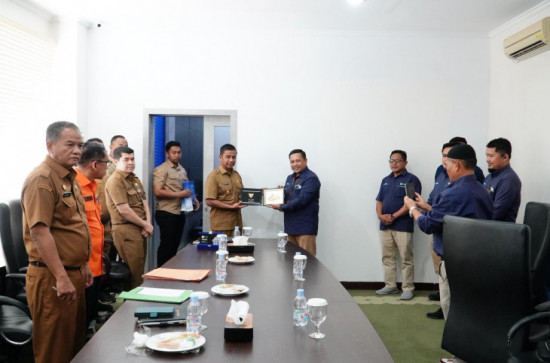 Bupati Kampar Ahmad Yuzar, S.Sos., MT Terima Silaturahmi Manager PLN UP3 Bangkinang (Rantau Berangin)