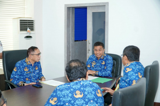 Bupati Kampar Terima Kunjungan Silahturahmi Kepala BPN Kampar. 